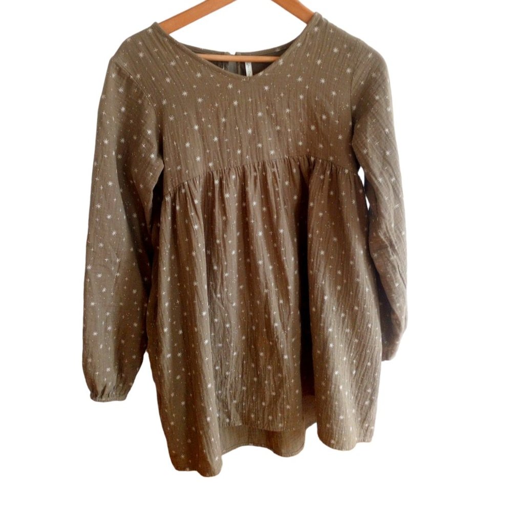 Rylee and cru- Olive stars V-neck babydoll dress size 12/14-EUC